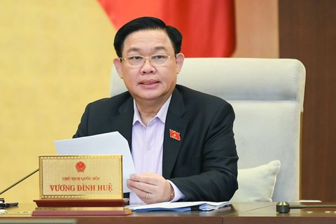 Bỏ quên hành lang kinh tế Đông - Tây, các cảng biển Việt Nam sẽ mất điểm - Ảnh 1. Bỏ quên hành lang kinh tế Đông - Tây, các cảng biển Việt Nam sẽ mất điểm - Ảnh 1.