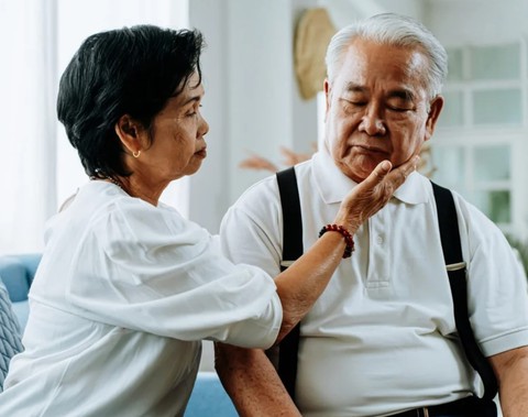 Đã có thể chẩn đoán Alzheimer nhờ xét nghiệm máu - Ảnh 1. Đã có thể chẩn đoán Alzheimer nhờ xét nghiệm máu - Ảnh 1.