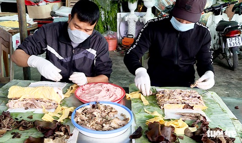 Về Vũ Đông thưởng thức những loại giò chả ‘độc nhất vô nhị’ - Ảnh 7. Về Vũ Đông thưởng thức những loại giò chả ‘độc nhất vô nhị’ - Ảnh 7.