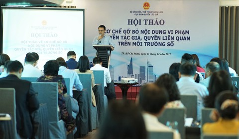 Ông Lê Hoàng: Chỉ một cơ sở cũng in lậu được 100 tấn sách bán online - Ảnh 1. Ông Lê Hoàng: Chỉ một cơ sở cũng in lậu được 100 tấn sách bán online - Ảnh 1.