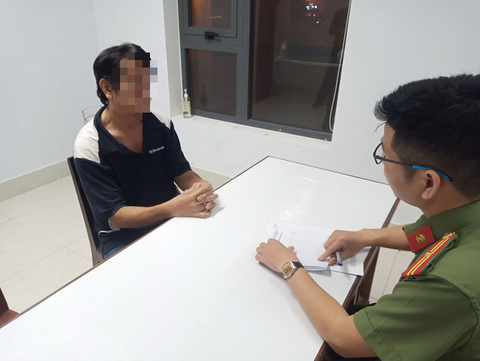Người dân cần làm gì để không dính phải tiền giả? - Ảnh 1. Người dân cần làm gì để không dính phải tiền giả? - Ảnh 1.