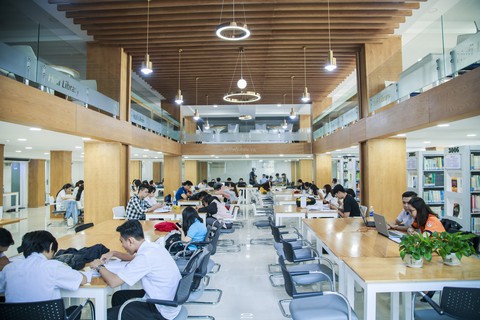 Một trường đại học thưởng Tết cùng mức 20 triệu đồng từ hiệu trưởng đến tạp vụ - Ảnh 1. Một trường đại học thưởng Tết cùng mức 20 triệu đồng từ hiệu trưởng đến tạp vụ - Ảnh 1.