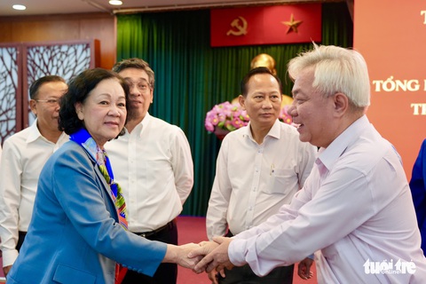 Bà Trương Thị Mai: Khắc phục tình trạng cán bộ 2 năm lên 3 chức vụ - Ảnh 2. Bà Trương Thị Mai: Khắc phục tình trạng cán bộ 2 năm lên 3 chức vụ - Ảnh 2.