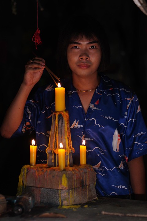 Hài nhưng không kịch, Minh Dự hắc hóa ấn tượng trong Đảo độc đắc - Ảnh 2. Hài nhưng không kịch, Minh Dự hắc hóa ấn tượng trong Đảo độc đắc - Ảnh 2.