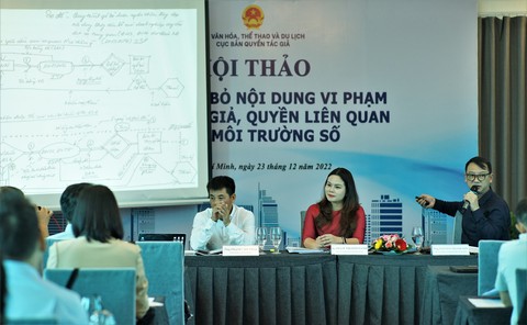 Ông Lê Hoàng: Chỉ một cơ sở cũng in lậu được 100 tấn sách bán online - Ảnh 7. Ông Lê Hoàng: Chỉ một cơ sở cũng in lậu được 100 tấn sách bán online - Ảnh 7.