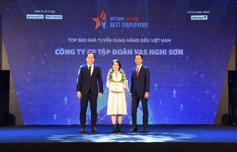 VAS Group vào Top 500 nhà tuyển dụng Việt Nam - Ảnh 1. VAS Group vào Top 500 nhà tuyển dụng Việt Nam - Ảnh 1.