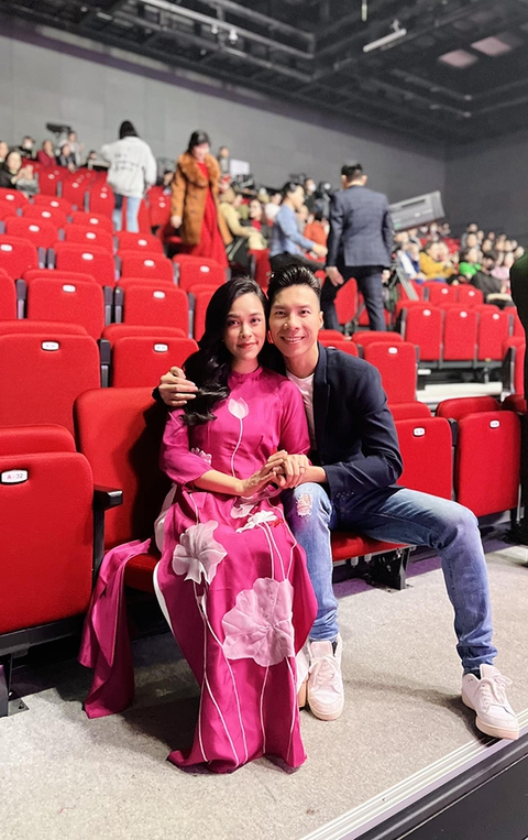 Ảnh vui sao Việt 23-12: Lệ Quyên và tình trẻ hội ngộ vợ chồng Ngô Thanh Vân - Ảnh 10. Ảnh vui sao Việt 23-12: Lệ Quyên và tình trẻ hội ngộ vợ chồng Ngô Thanh Vân - Ảnh 10.