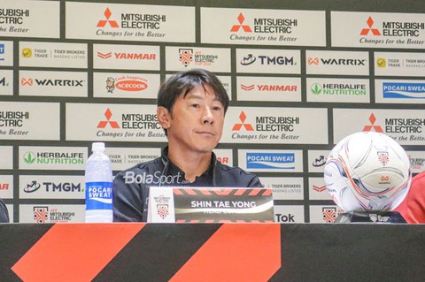 HLV tuyển Indonesia Shin Tae Yong ví AFF Cup giống với... World Cup - Ảnh 1. HLV tuyển Indonesia Shin Tae Yong ví AFF Cup giống với... World Cup - Ảnh 1.