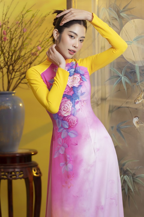 Trung Đinh lan tỏa hội họa trên lụa, quảng bá áo dài qua dự án Lụa hát trên vai - Ảnh 4. Trung Đinh lan tỏa hội họa trên lụa, quảng bá áo dài qua dự án Lụa hát trên vai - Ảnh 4.