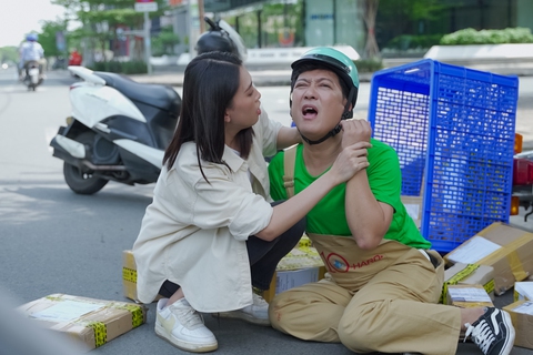 Lý do phim ‘Chủ tịch giao hàng’ của Trường Giang đạt top 1 thịnh hành sau 24 giờ - Ảnh 1. Lý do phim ‘Chủ tịch giao hàng’ của Trường Giang đạt top 1 thịnh hành sau 24 giờ - Ảnh 1.