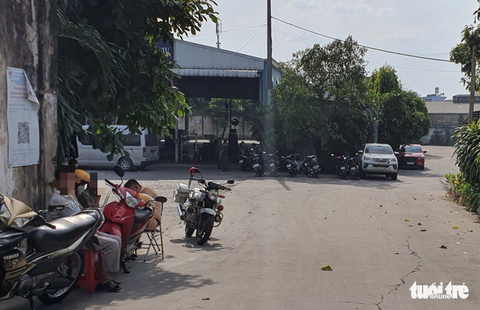 Công an khám xét Trung tâm đăng kiểm 50-03V ở TP Thủ Đức - Ảnh 3. Công an khám xét Trung tâm đăng kiểm 50-03V ở TP Thủ Đức - Ảnh 3.