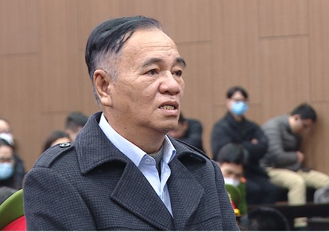 Cựu bí thư Đồng Nai trong vụ AIC: Tôi ân hận, day dứt, hổ thẹn với mọi người - Ảnh 1. Cựu bí thư Đồng Nai trong vụ AIC: Tôi ân hận, day dứt, hổ thẹn với mọi người - Ảnh 1.