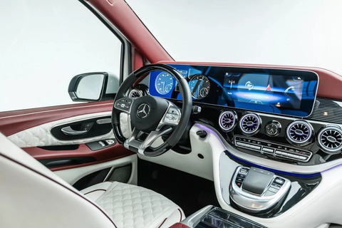 Chủ xe độ van Mercedes-Benz thành Maybach với tiền đủ mua S-Class mới - Ảnh 9. Chủ xe độ van Mercedes-Benz thành Maybach với tiền đủ mua S-Class mới - Ảnh 9.