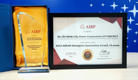 EVNHCMC nhận giải thưởng Doanh nghiệp sáng tạo ASEAN 2022 - Ảnh 1. EVNHCMC nhận giải thưởng Doanh nghiệp sáng tạo ASEAN 2022 - Ảnh 1.