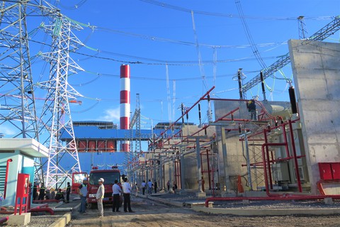Đường dây 500kV dự án nhiệt điện Vân Phong - Vĩnh Tân đủ điều kiện đóng điện - Ảnh 2. Đường dây 500kV dự án nhiệt điện Vân Phong - Vĩnh Tân đủ điều kiện đóng điện - Ảnh 2.