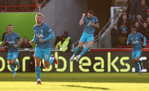 Harry Kane tỏa sáng, Tottenham hòa kịch tính trong ngày trở lại Premier League - Ảnh 2. Harry Kane tỏa sáng, Tottenham hòa kịch tính trong ngày trở lại Premier League - Ảnh 2.
