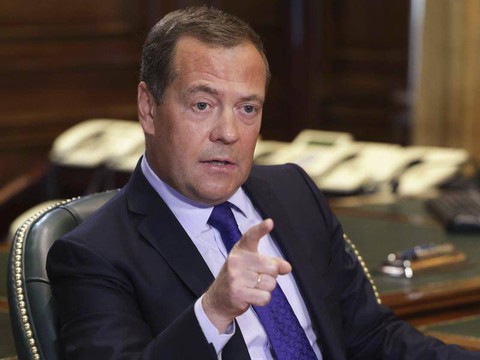Ông Medvedev: Nga tiếp tục cuộc chiến đến khi lật đổ chế độ ở Ukraine - Ảnh 1. Ông Medvedev: Nga tiếp tục cuộc chiến đến khi lật đổ chế độ ở Ukraine - Ảnh 1.