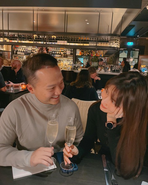 Diễm My 9X khoe được bạn trai cầu hôn trên khinh khí cầu - Ảnh 5. Diễm My 9X khoe được bạn trai cầu hôn trên khinh khí cầu - Ảnh 5.