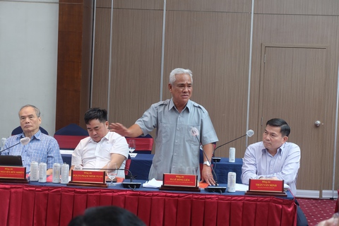 Tập trung dân chủ: Một số lãnh đạo lấy quyền uy làm chính, khiến cấp dưới ngại ý kiến - Ảnh 2. Tập trung dân chủ: Một số lãnh đạo lấy quyền uy làm chính, khiến cấp dưới ngại ý kiến - Ảnh 2.