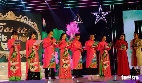 Cô giáo dạy âm nhạc là quán quân Tài tử miệt vườn mùa 3 - Ảnh 6. Cô giáo dạy âm nhạc là quán quân Tài tử miệt vườn mùa 3 - Ảnh 6.
