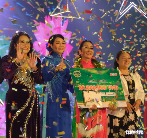 Cô giáo dạy âm nhạc là quán quân Tài tử miệt vườn mùa 3 - Ảnh 1. Cô giáo dạy âm nhạc là quán quân Tài tử miệt vườn mùa 3 - Ảnh 1.
