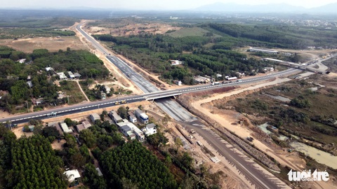 Hình ảnh cao tốc Dầu Giây - Phan Thiết trước ngày thông xe kỹ thuật - Ảnh 2. Hình ảnh cao tốc Dầu Giây - Phan Thiết trước ngày thông xe kỹ thuật - Ảnh 2.