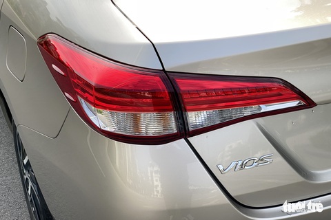 9X đánh giá Toyota Vios: Trẻ nhưng ăn chắc mặc bền, hợp người mới kinh doanh - Ảnh 10. 9X đánh giá Toyota Vios: Trẻ nhưng ăn chắc mặc bền, hợp người mới kinh doanh - Ảnh 10.