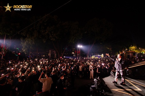 Có gì thu hút ở Party âm thanh ánh sáng 3D của Rockstar? - Ảnh 2. Có gì thu hút ở Party âm thanh ánh sáng 3D của Rockstar? - Ảnh 2.