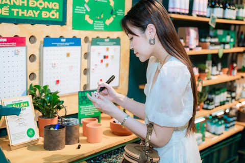 The Body Shop ra mắt mô hình cửa hàng mới - Ảnh 2. The Body Shop ra mắt mô hình cửa hàng mới - Ảnh 2.