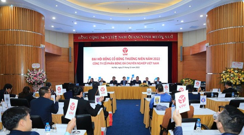 Làm ăn có lãi, VPF tăng thưởng cho nhà vô địch V-League 2023 từ 3 tỉ lên 5 tỉ đồng - Ảnh 1. Làm ăn có lãi, VPF tăng thưởng cho nhà vô địch V-League 2023 từ 3 tỉ lên 5 tỉ đồng - Ảnh 1.