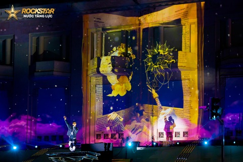 Có gì thu hút ở Party âm thanh ánh sáng 3D của Rockstar? - Ảnh 3. Có gì thu hút ở Party âm thanh ánh sáng 3D của Rockstar? - Ảnh 3.