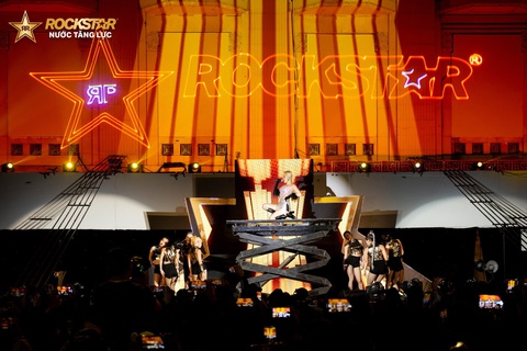 Có gì thu hút ở Party âm thanh ánh sáng 3D của Rockstar? - Ảnh 4. Có gì thu hút ở Party âm thanh ánh sáng 3D của Rockstar? - Ảnh 4.