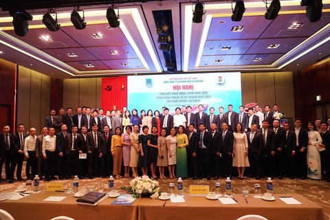 PVTrans tổ chức hội nghị tổng kết năm 2022, triển khai kế hoạch năm 2023 - Ảnh 5. PVTrans tổ chức hội nghị tổng kết năm 2022, triển khai kế hoạch năm 2023 - Ảnh 5.