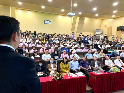 Báo động xu hướng tự hủy hoại bản thân ở trẻ vị thành niên - Ảnh 2. Báo động xu hướng tự hủy hoại bản thân ở trẻ vị thành niên - Ảnh 2.