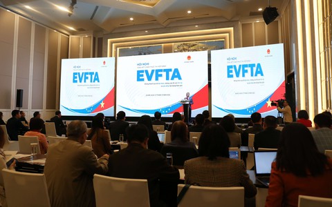 EVFTA: Chỉ một lô hàng bị phát hiện vi phạm thì tên doanh nghiệp sẽ vào danh sách đen - Ảnh 1. EVFTA: Chỉ một lô hàng bị phát hiện vi phạm thì tên doanh nghiệp sẽ vào danh sách đen - Ảnh 1.