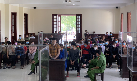 Tuyên án 18 bị cáo hỗn chiến tại Đồng Tháp - Ảnh 1. Tuyên án 18 bị cáo hỗn chiến tại Đồng Tháp - Ảnh 1.