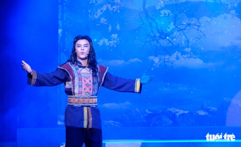 Truyền thuyết chàng Sa Mộc: Màu sắc lạ của sàn diễn cải lương - Ảnh 1. Truyền thuyết chàng Sa Mộc: Màu sắc lạ của sàn diễn cải lương - Ảnh 1.