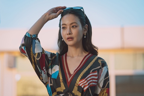Cười ngất với hành trình ‘Ông chú cơ bắp’ Ma Dong Seok khởi nghiệp trùng tu nhan sắc - Ảnh 8. Cười ngất với hành trình ‘Ông chú cơ bắp’ Ma Dong Seok khởi nghiệp trùng tu nhan sắc - Ảnh 8.