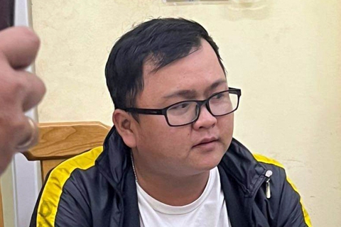 Bắt được nghi phạm xông vào Ngân hàng Agribank cướp tiền của khách - Ảnh 1. Bắt được nghi phạm xông vào Ngân hàng Agribank cướp tiền của khách - Ảnh 1.