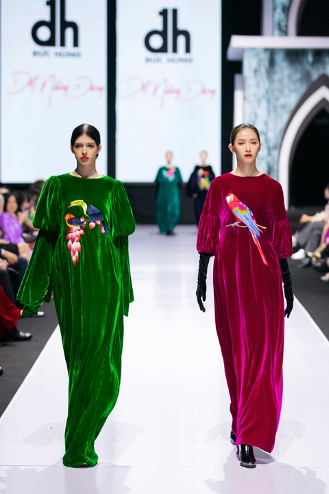 Thời trang Việt 2022: Hồi sinh sau đại dịch, bùng nổ dịp cuối năm - Ảnh 5. Thời trang Việt 2022: Hồi sinh sau đại dịch, bùng nổ dịp cuối năm - Ảnh 5.