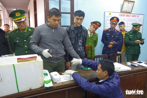 Đặc nhiệm biên phòng mật phục, bắt cả ký ma túy - Ảnh 1. Đặc nhiệm biên phòng mật phục, bắt cả ký ma túy - Ảnh 1.