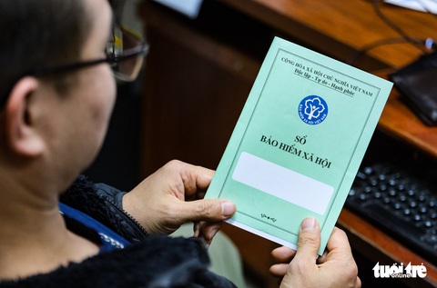 Từ năm 2023: Tăng tuổi nghỉ hưu và lương hưu như thế nào? - Ảnh 1. Từ năm 2023: Tăng tuổi nghỉ hưu và lương hưu như thế nào? - Ảnh 1.