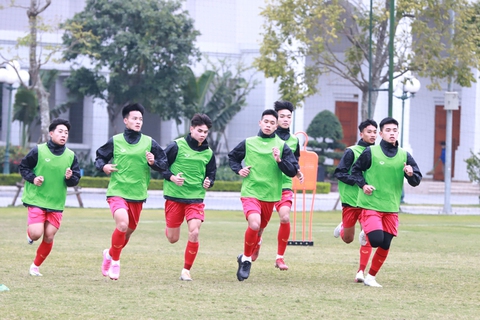 U20 Việt Nam tập đá tấn công trước VCK U20 châu Á 2023 - Ảnh 1. U20 Việt Nam tập đá tấn công trước VCK U20 châu Á 2023 - Ảnh 1.