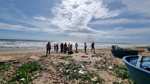 Phát hiện cẳng chân người ở bãi biển Phan Thiết - Ảnh 1. Phát hiện cẳng chân người ở bãi biển Phan Thiết - Ảnh 1.