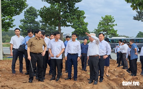 Thủ tướng khảo sát các công trình giao thông trọng điểm tại Bình Dương - Ảnh 1. Thủ tướng khảo sát các công trình giao thông trọng điểm tại Bình Dương - Ảnh 1.