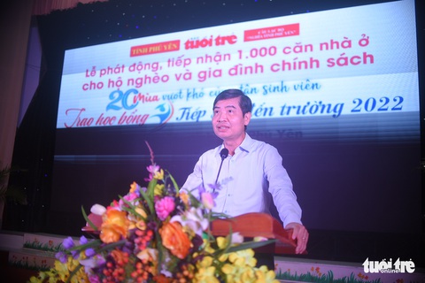 Niềm vui nhân đôi trong lễ trao học bổng ‘Tiếp sức đến trường’ tại Phú Yên - Ảnh 13. Niềm vui nhân đôi trong lễ trao học bổng ‘Tiếp sức đến trường’ tại Phú Yên - Ảnh 13.