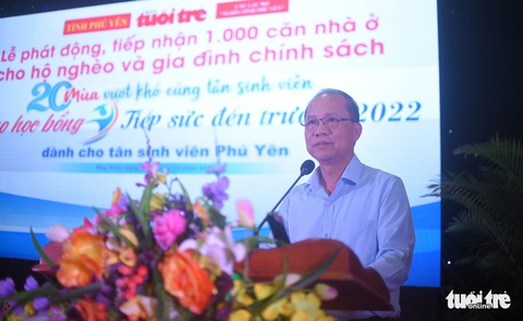 Niềm vui nhân đôi trong lễ trao học bổng ‘Tiếp sức đến trường’ tại Phú Yên - Ảnh 3. Niềm vui nhân đôi trong lễ trao học bổng ‘Tiếp sức đến trường’ tại Phú Yên - Ảnh 3.