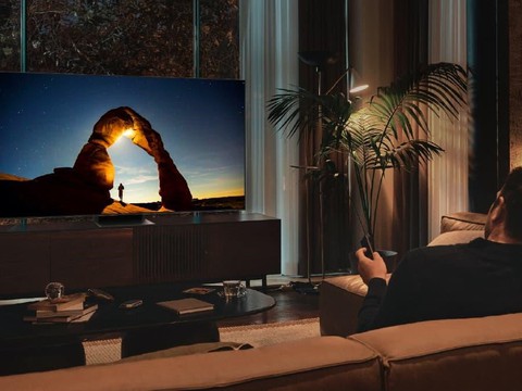 Xem AFF Cup và đón Tết tại nhà với TV cao cấp - Ảnh 2. Xem AFF Cup và đón Tết tại nhà với TV cao cấp - Ảnh 2.