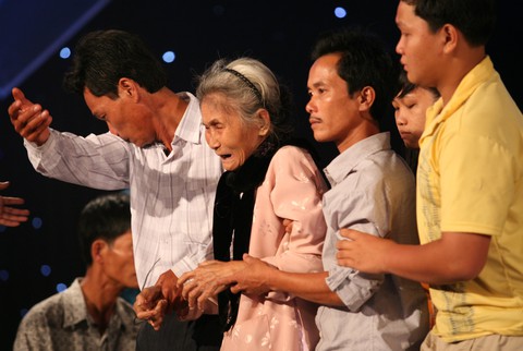 Nhà báo Thu Uyên và 15 năm hành trình Như chưa hề có cuộc chia ly - Ảnh 7. Nhà báo Thu Uyên và 15 năm hành trình Như chưa hề có cuộc chia ly - Ảnh 7.