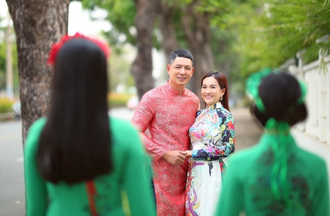 Bà xã Bình Minh tiết lộ bí quyết giúp hai con gái có chiều cao vượt trội - Ảnh 4. Bà xã Bình Minh tiết lộ bí quyết giúp hai con gái có chiều cao vượt trội - Ảnh 4.